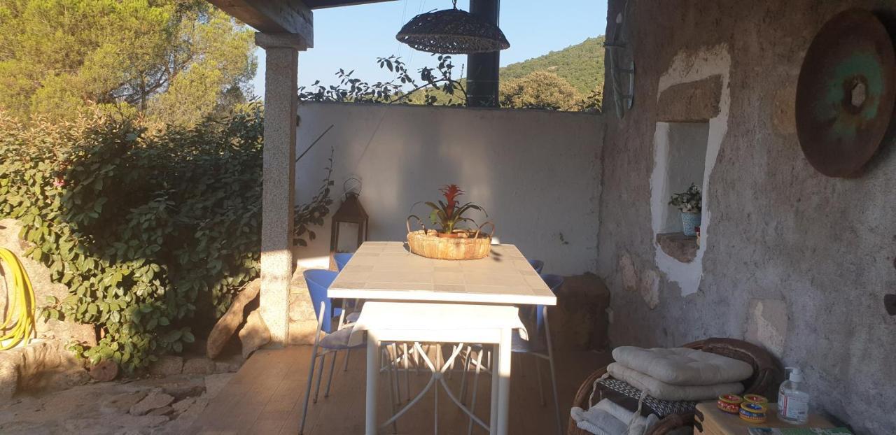 Rifugio Monte Pino Villa Telti Luaran gambar