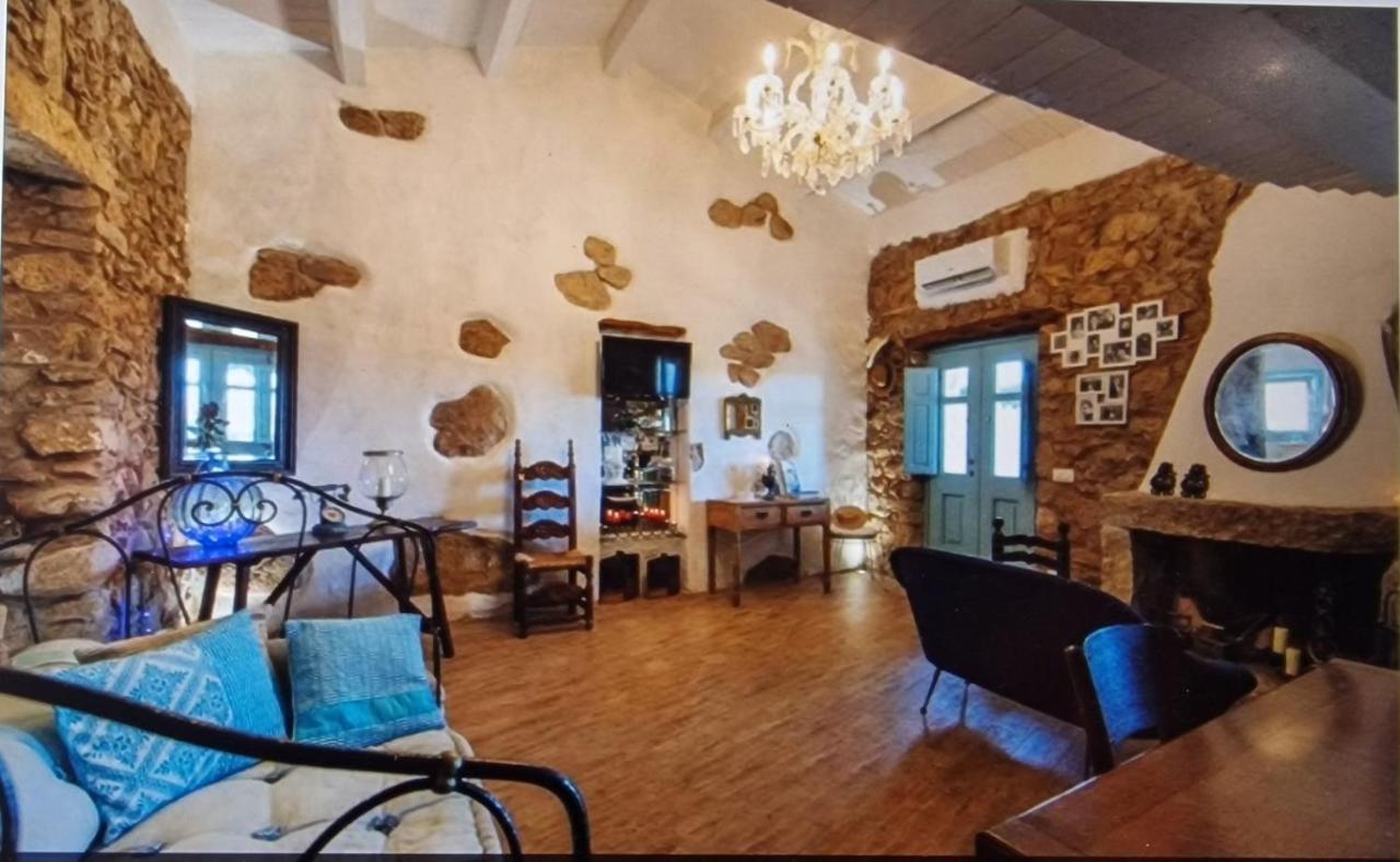 Rifugio Monte Pino Villa Telti Luaran gambar