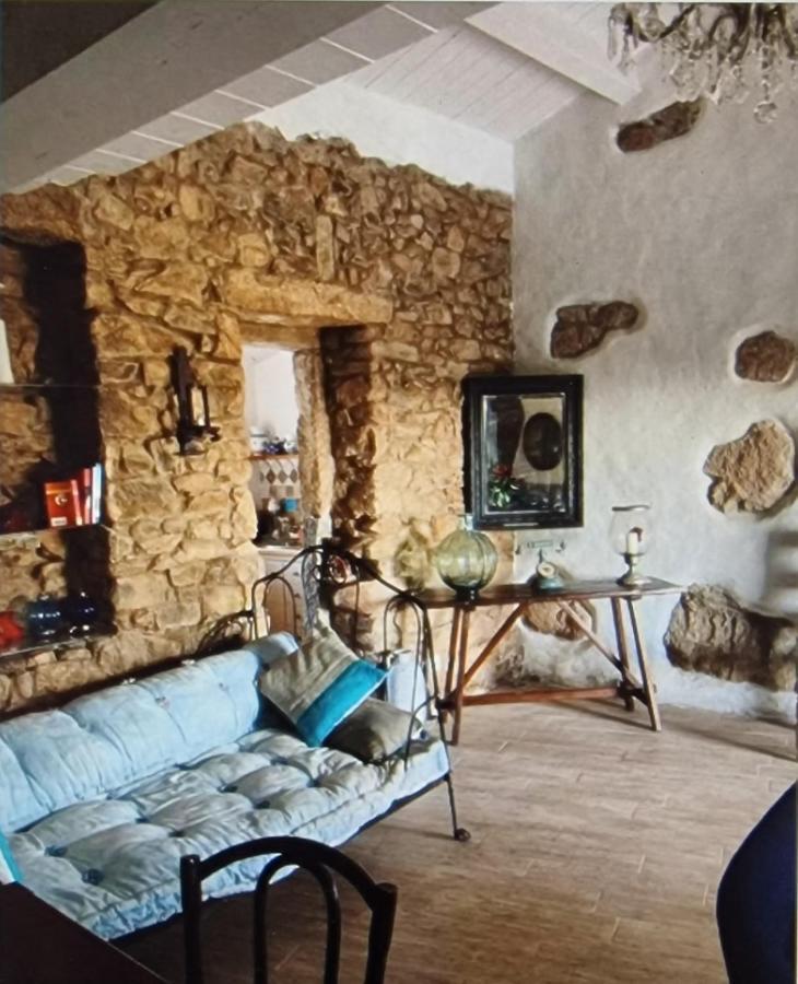 Rifugio Monte Pino Villa Telti Luaran gambar
