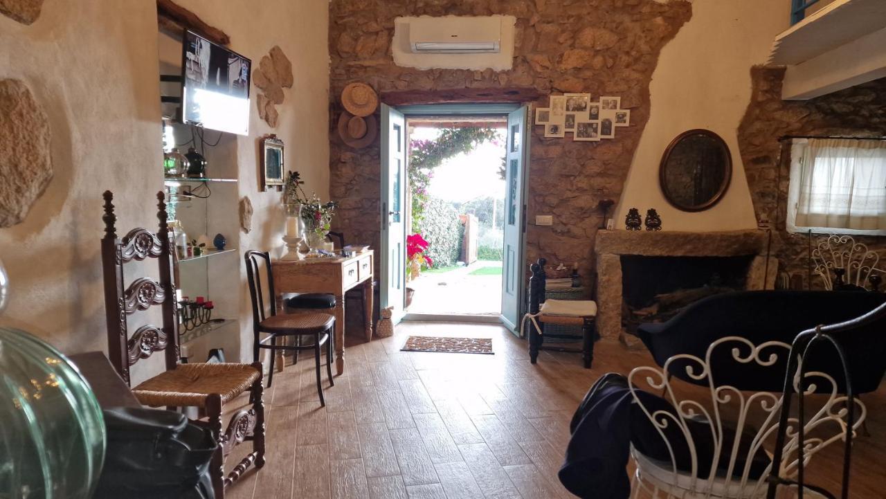 Rifugio Monte Pino Villa Telti Luaran gambar