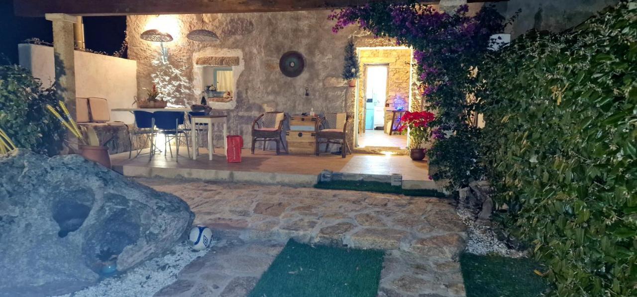 Rifugio Monte Pino Villa Telti Luaran gambar