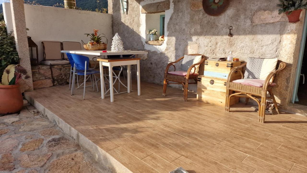 Rifugio Monte Pino Villa Telti Luaran gambar
